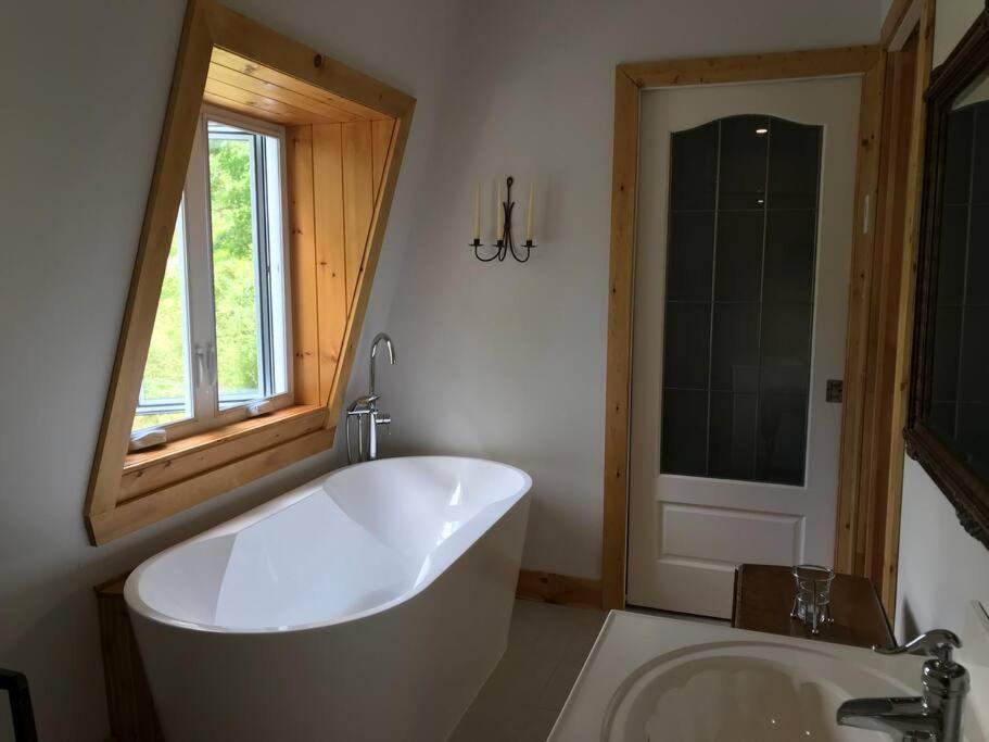 נורת' הטלי La Verivraie/Truly -Hebergement Touristique/Tourist Accomodation מראה חיצוני תמונה