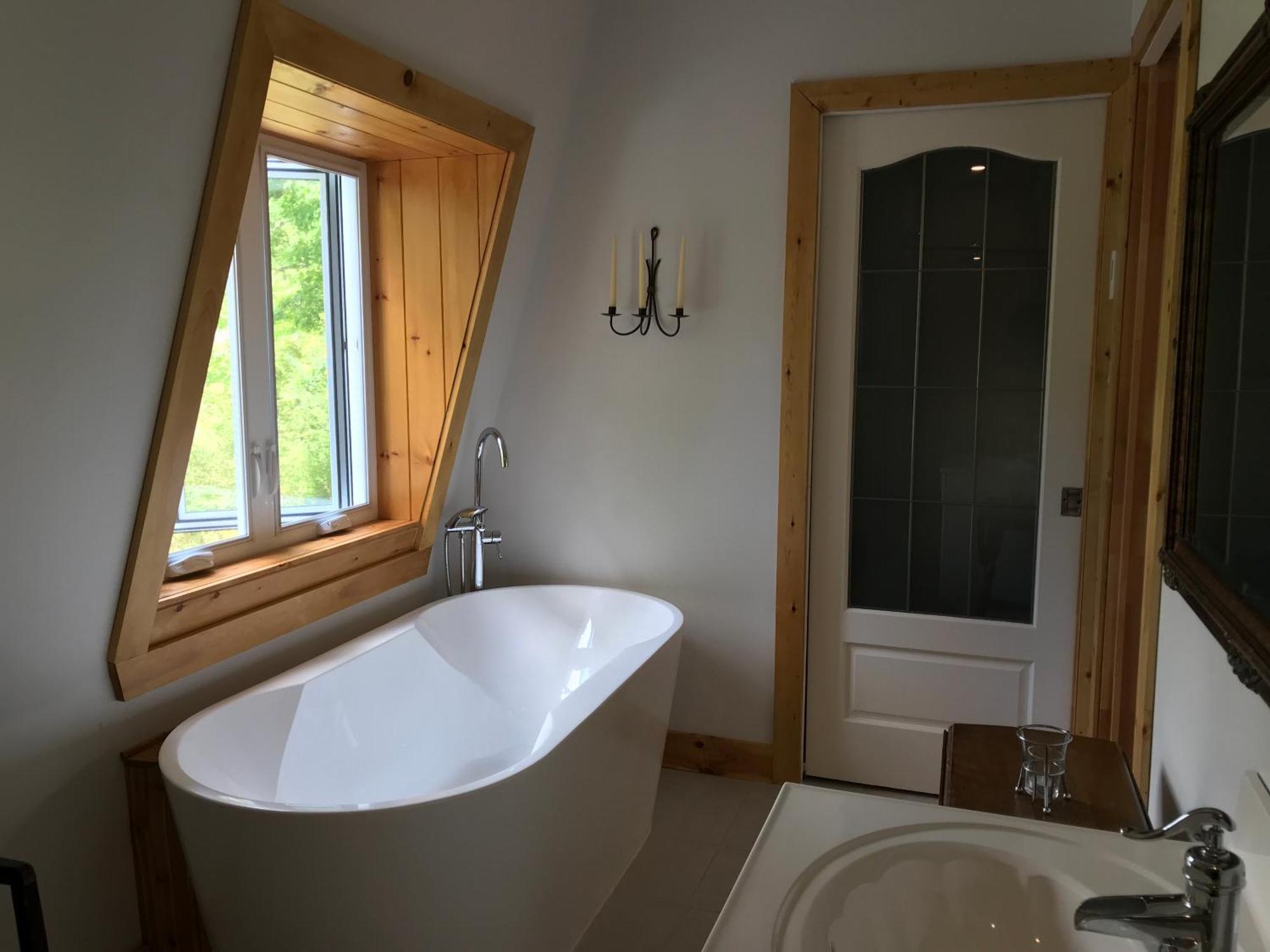 נורת' הטלי La Verivraie/Truly -Hebergement Touristique/Tourist Accomodation מראה חיצוני תמונה